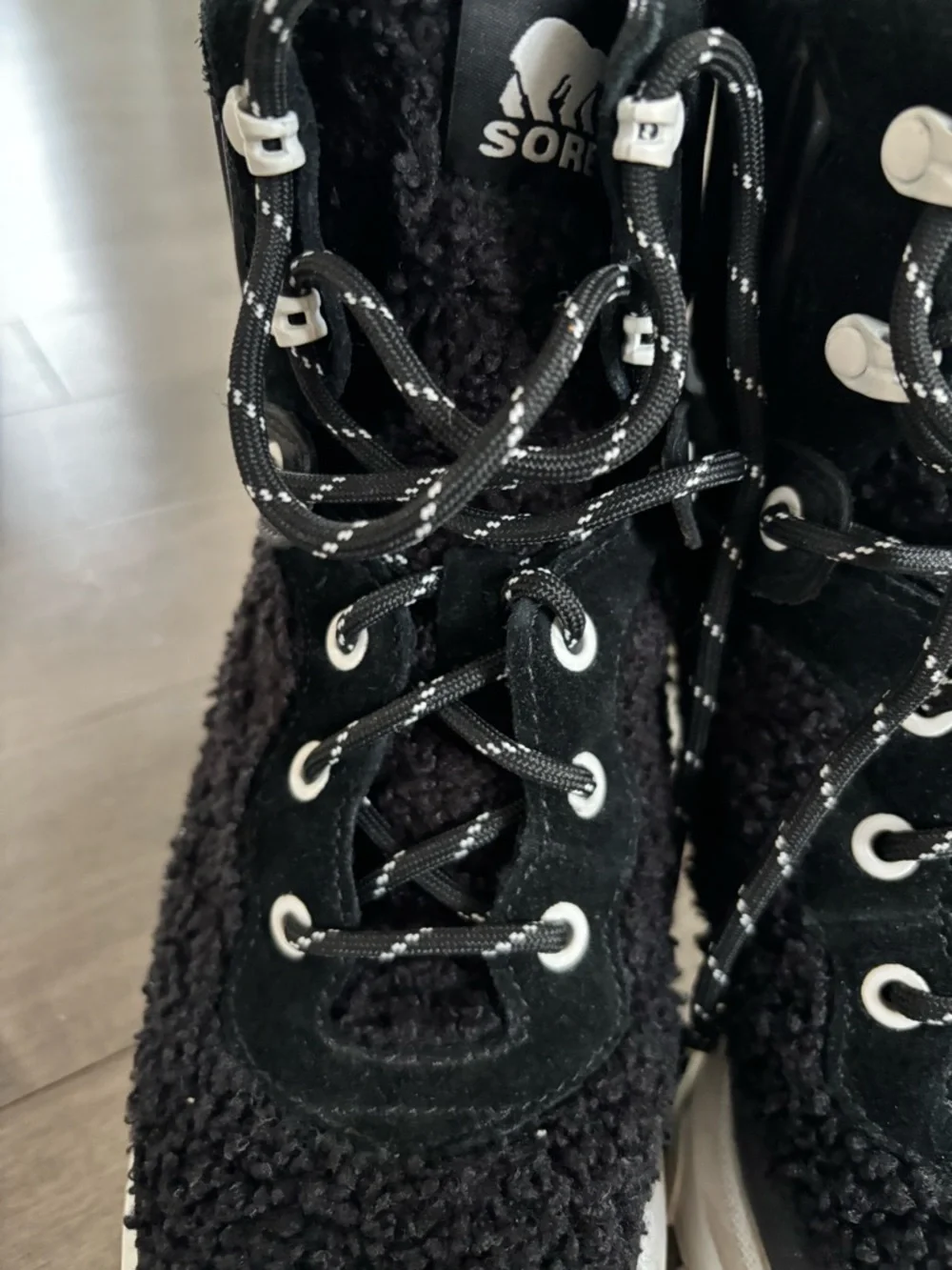 Brex™ Leather & Faux Shearling Block Heel Lace-Up Bootie - Picture 4 of 13